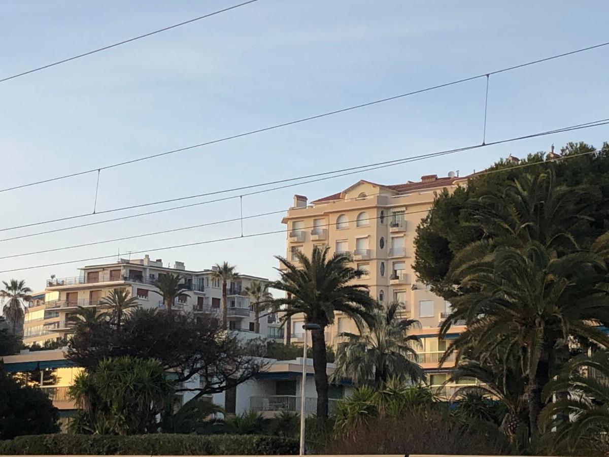 Cannes Les Pins Екстериор снимка