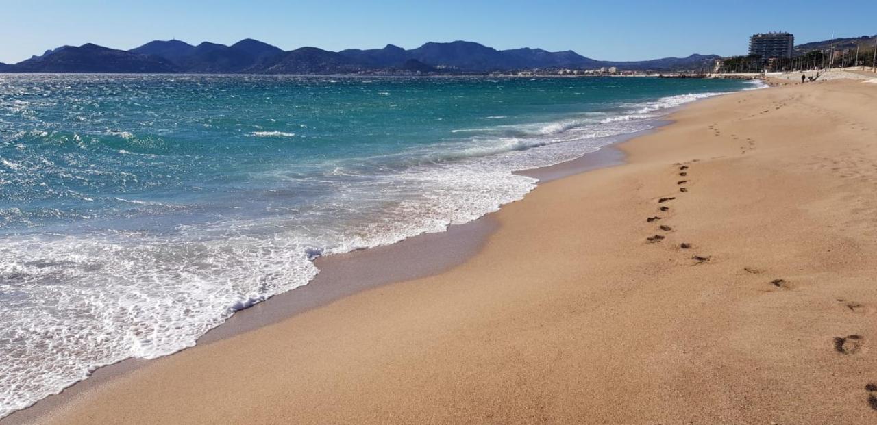 Cannes Les Pins Екстериор снимка